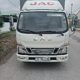 Mitsubishi Canter 2019