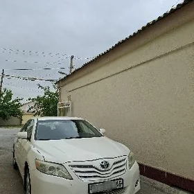 Toyota Camry 2010