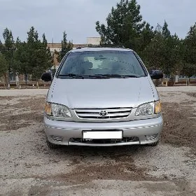 Toyota Sienna 2002
