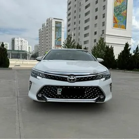 Toyota Camry 2016