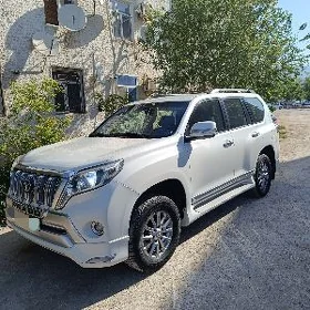 Toyota Land Cruiser Prado 2013