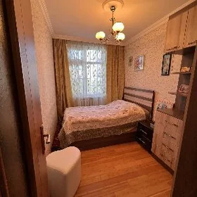 МОПРА КАЛИНИНА 4 КОМ 130М2