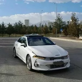 Kia K5 2021