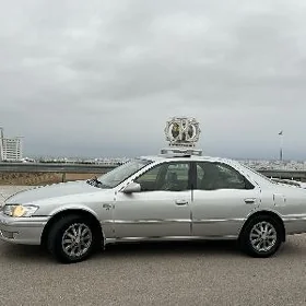 Toyota Camry 2000