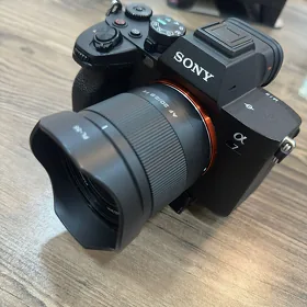 SONY A7 IV