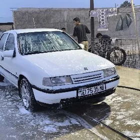 Opel Vectra 1989