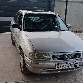Opel Astra 1996