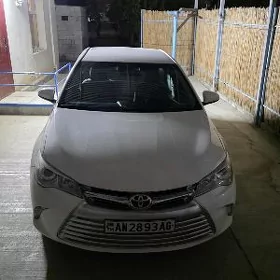 Toyota Camry 2017