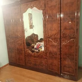 прадаеца спальня
