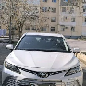 Toyota Camry 2018