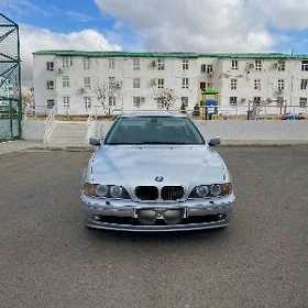 BMW E39 2001