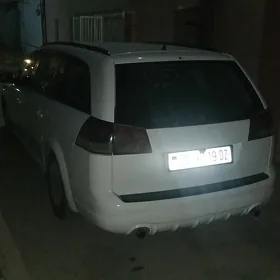 Opel Vectra 2004