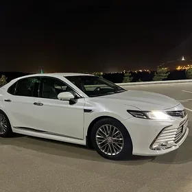 Toyota Camry 2018