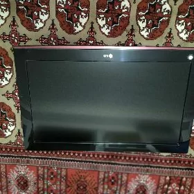 LG 32