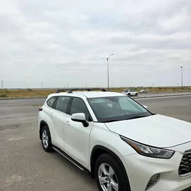 Toyota Highlander 2020