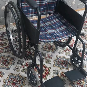 инвалидная коляска