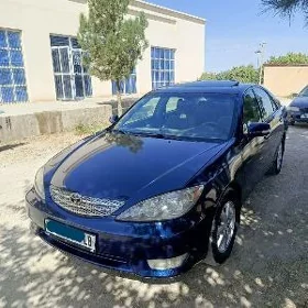 Toyota Camry 2004