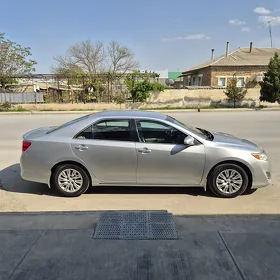Toyota Camry 2013