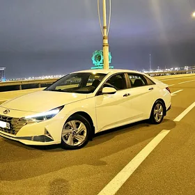 Hyundai Elantra 2021