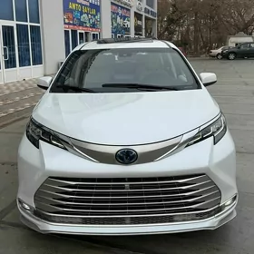 Toyota Sienna 2021