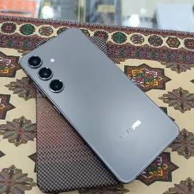 Samsung S24
