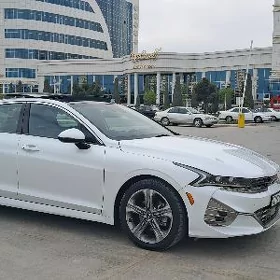 Kia K5 2021