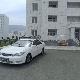 Toyota Camry 2003