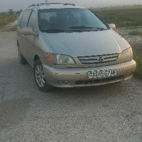 Toyota Sienna 2001