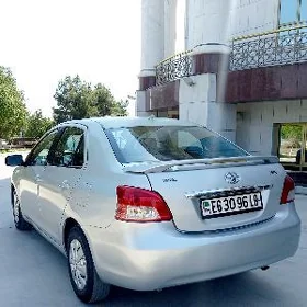 Toyota Yaris 2008