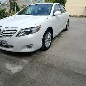 Toyota Camry 2010