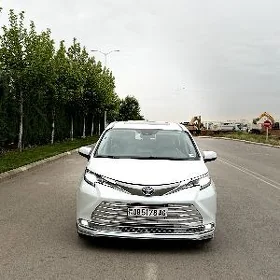 Toyota Sienna 2022