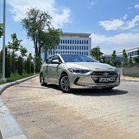Hyundai Elantra 2018