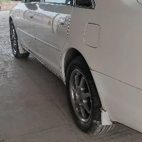 Toyota Avalon 2003