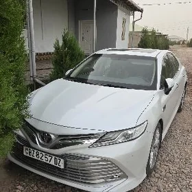 Toyota Camry 2020