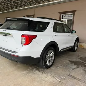 Ford Explorer 2021