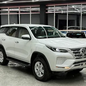 Toyota Fortuner 2026
