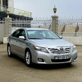 Toyota Camry 2010