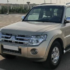 Mitsubishi Pajero 2008