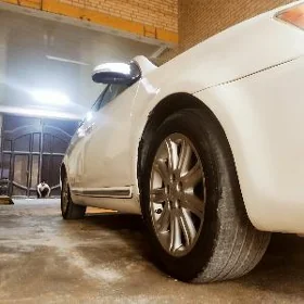 Toyota Avalon 2009