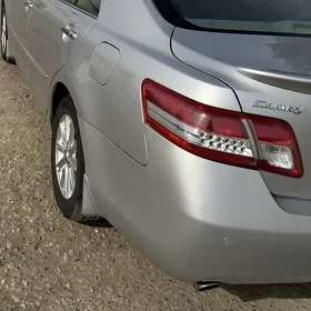 Toyota Camry 2011