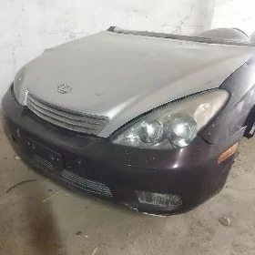 Leksus es 330