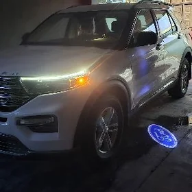 Ford Explorer 2021