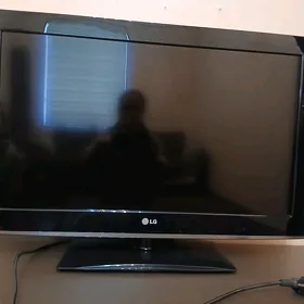 телевизор LG 32