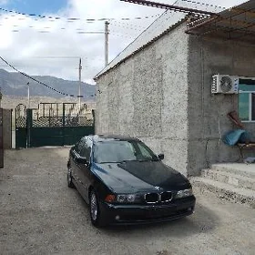 BMW E39 1998