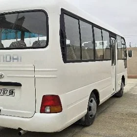 Hyundai County 2012