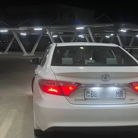 Toyota Camry 2015