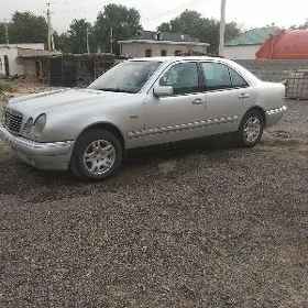 Mercedes-Benz E280 1996