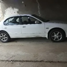 Nissan Maxima 1998