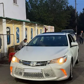 Toyota Camry 2016