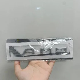 Значок AMG на Мерседес